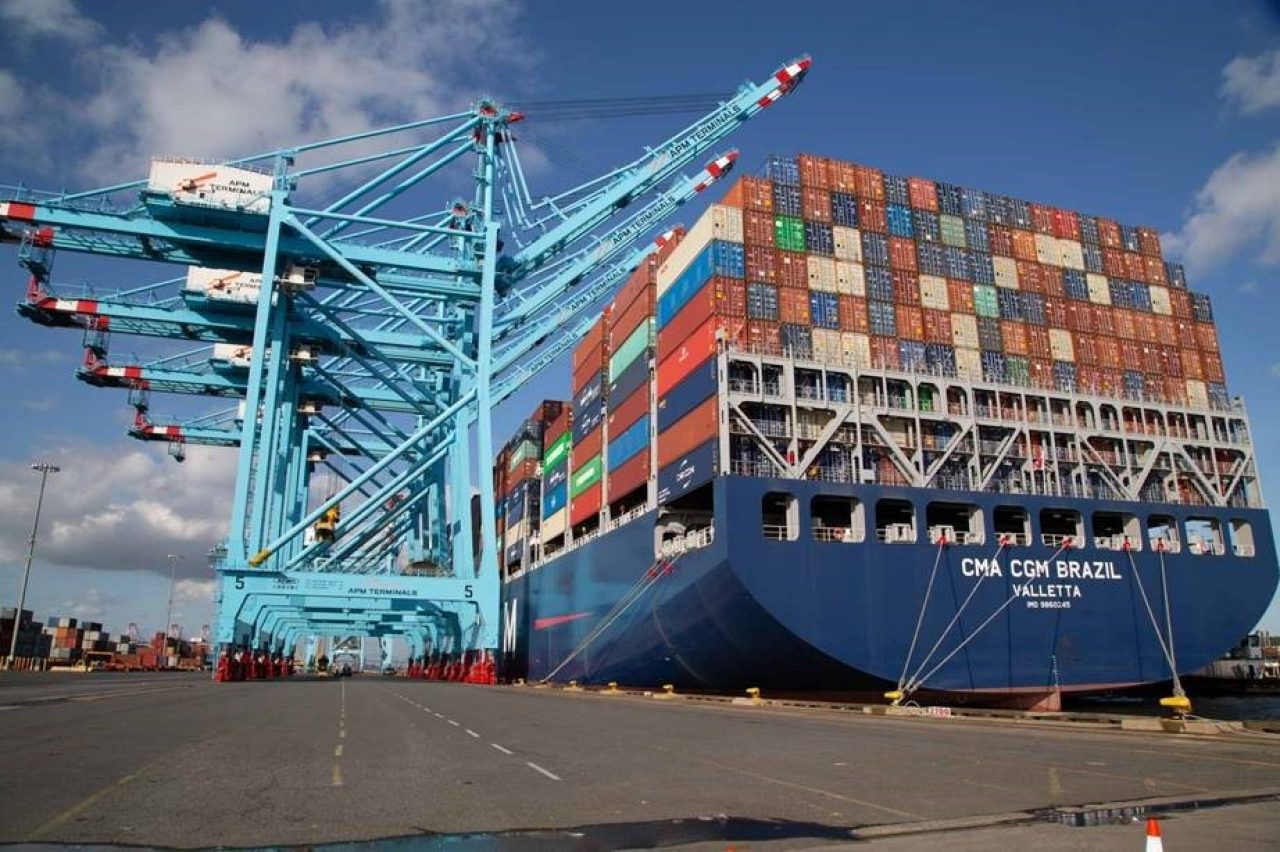 When it Comes to Container Ships at Anchor, Looks are Deceiving